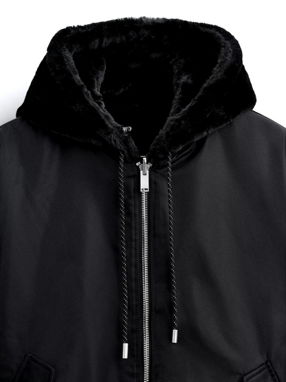 ELEWHVTË | Black Viper Coat Model Wearing Image Collar Details