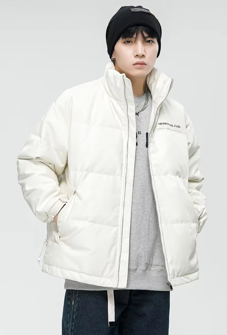 ELEWHVTË™ | NewArrival Jacket White Model Image Front