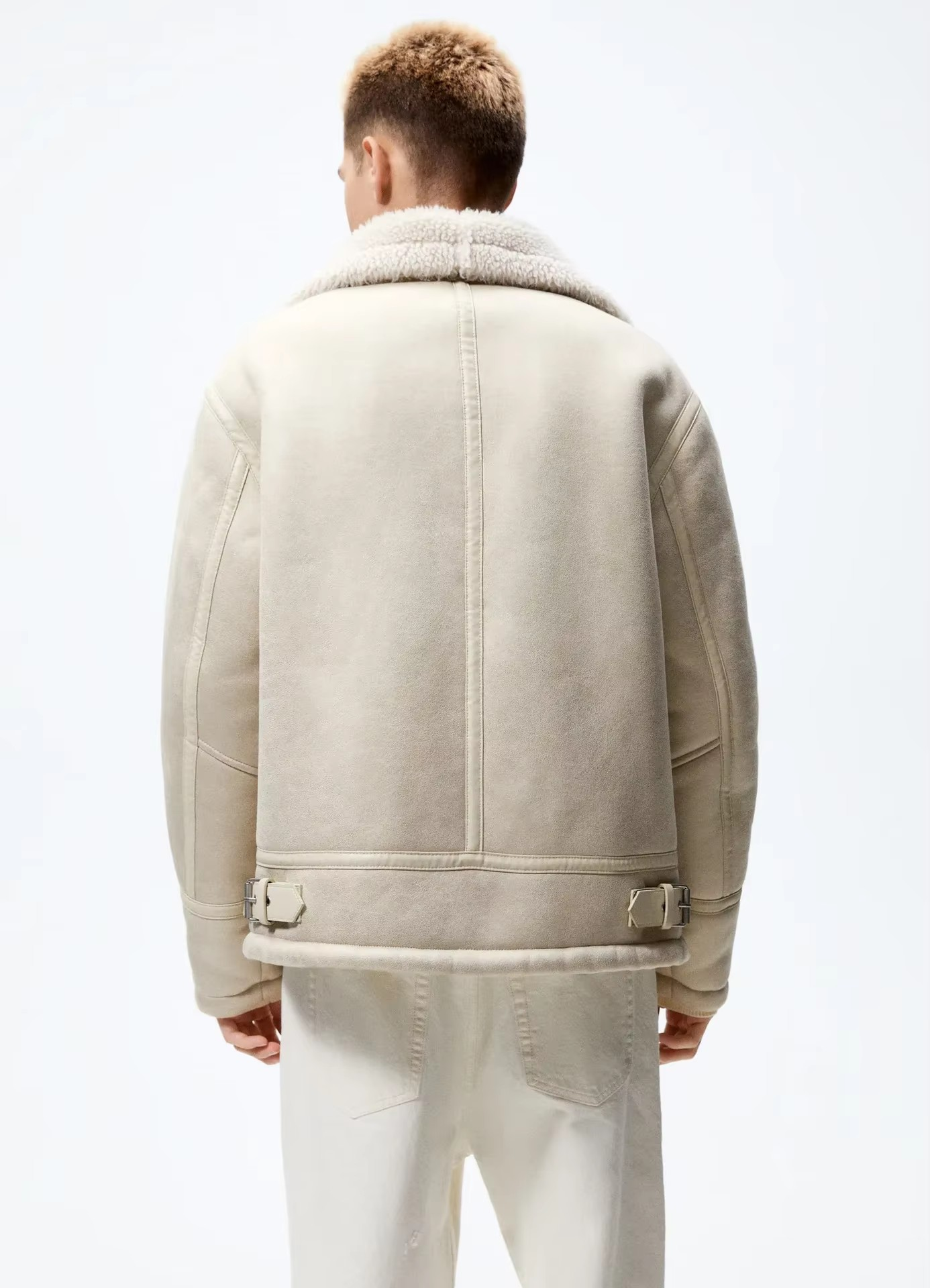 ELEWHVTË™ | Nordic Jacket Beige Model Wearing Jacket Image Back