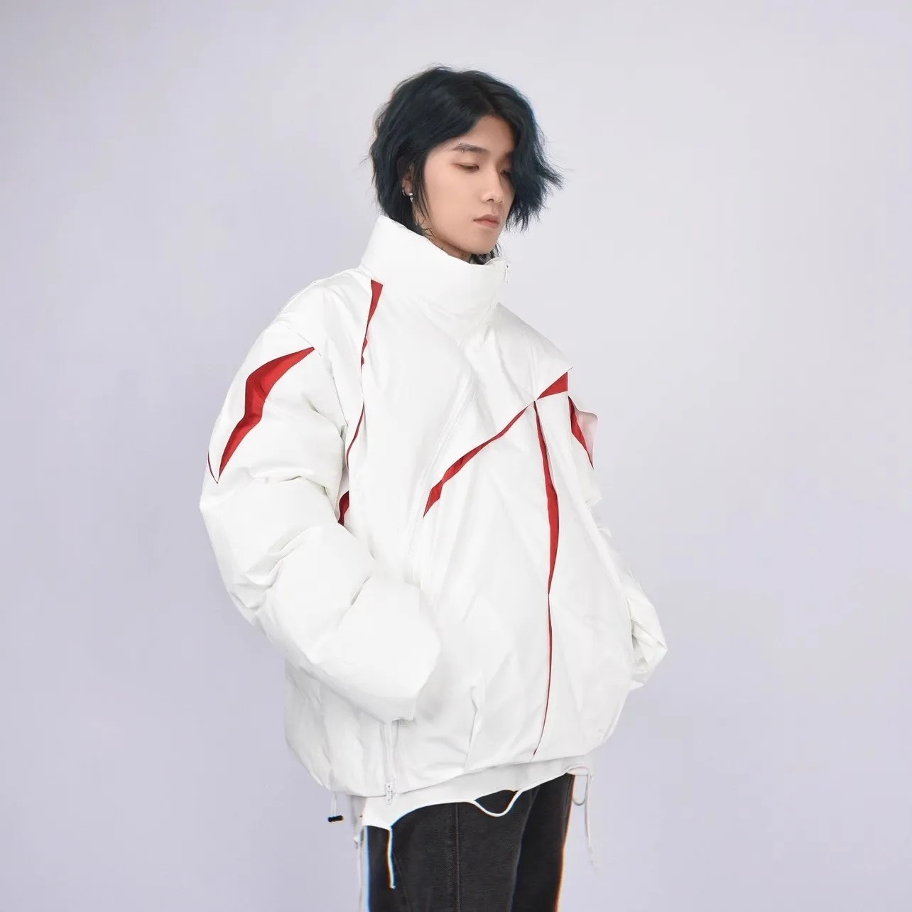 ELEWHVTË™ | Pulse Jacket White Model Wearing Jacket Image Side