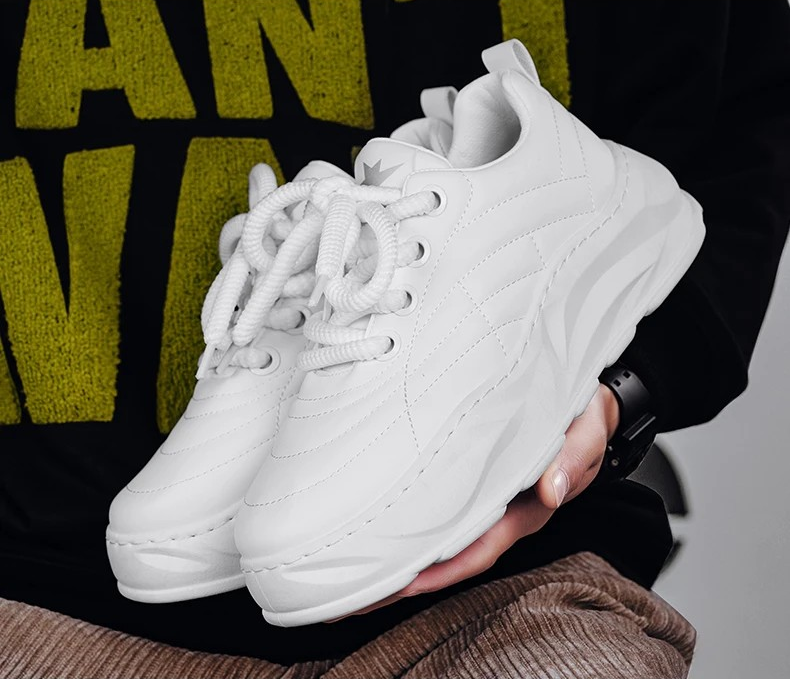 ELEWHVTË™ | Blanc Sneakers